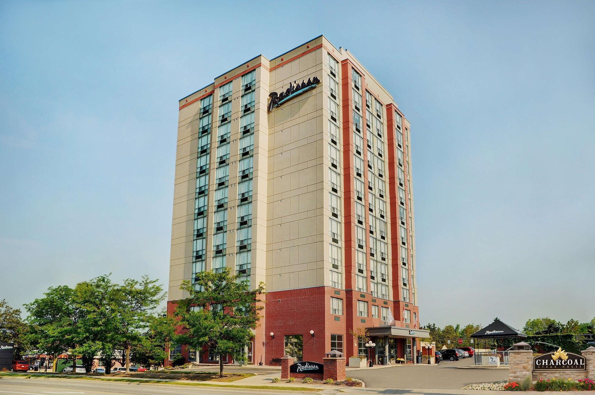 Courtyard By Marriott Kitchener Hotel Ngoại thất bức ảnh