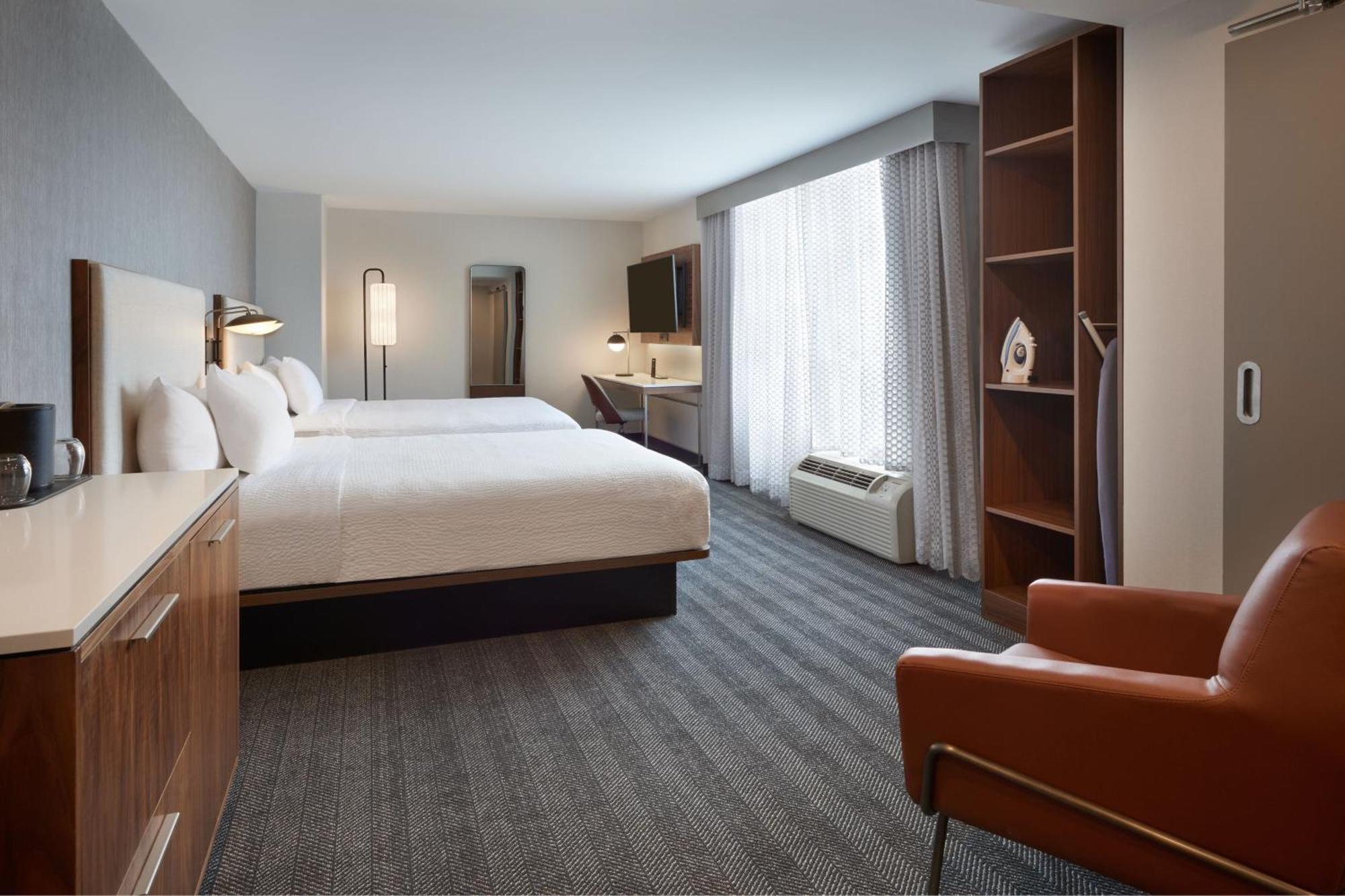 Courtyard By Marriott Kitchener Hotel Ngoại thất bức ảnh